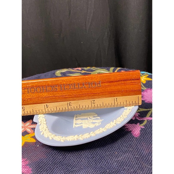 Vintage Wedgwood Blue Jasperware Spade-shaped Ashtray - Picture 4 of 12